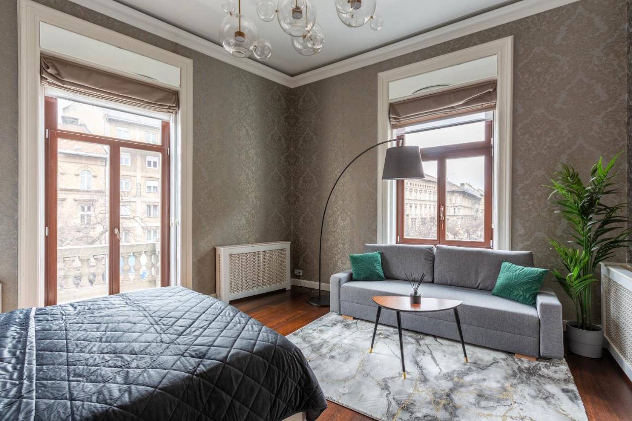 Luxury Apartment With Balcony Next To The New York Cafe Budapešť Exteriér fotografie