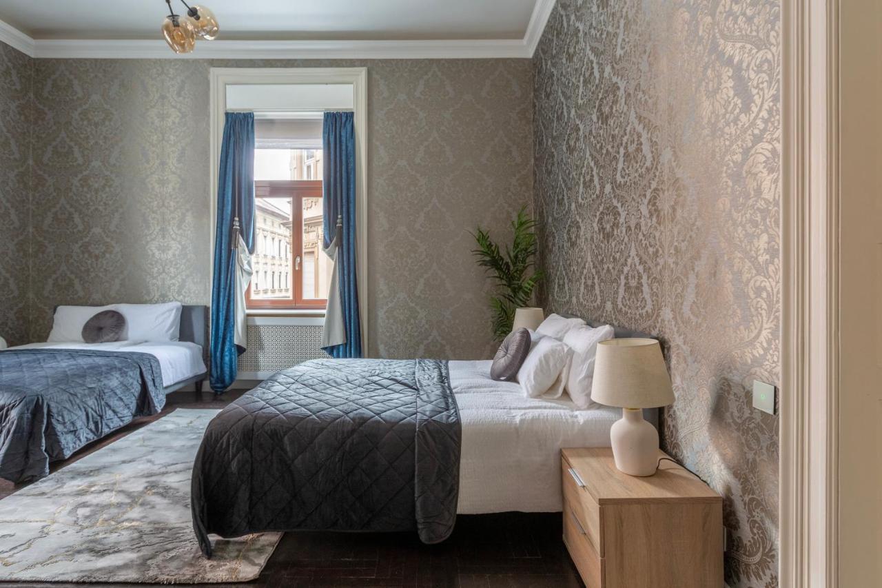 Luxury Apartment With Balcony Next To The New York Cafe Budapešť Exteriér fotografie