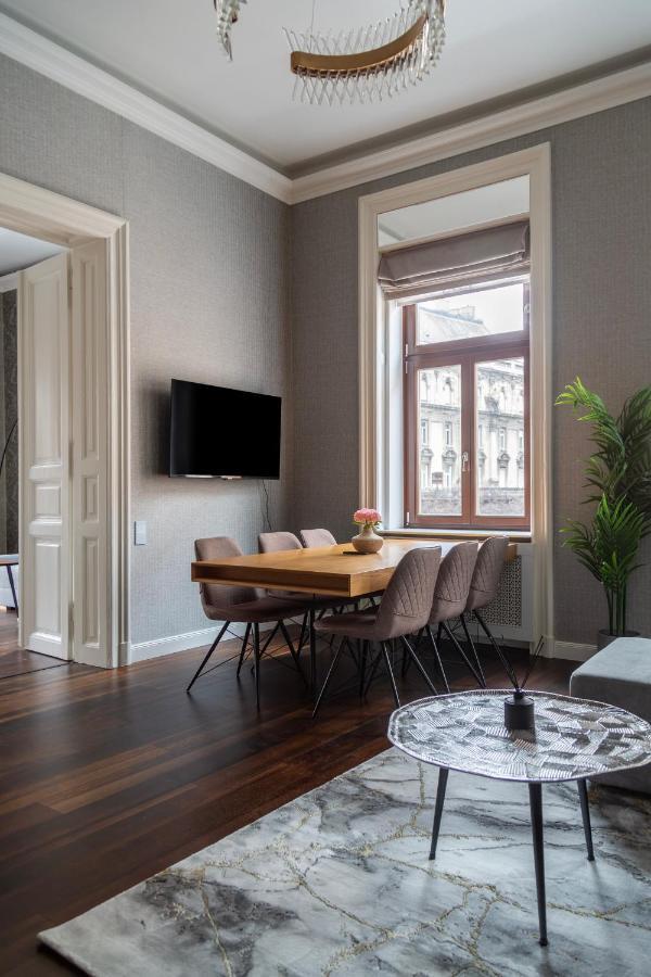 Luxury Apartment With Balcony Next To The New York Cafe Budapešť Exteriér fotografie