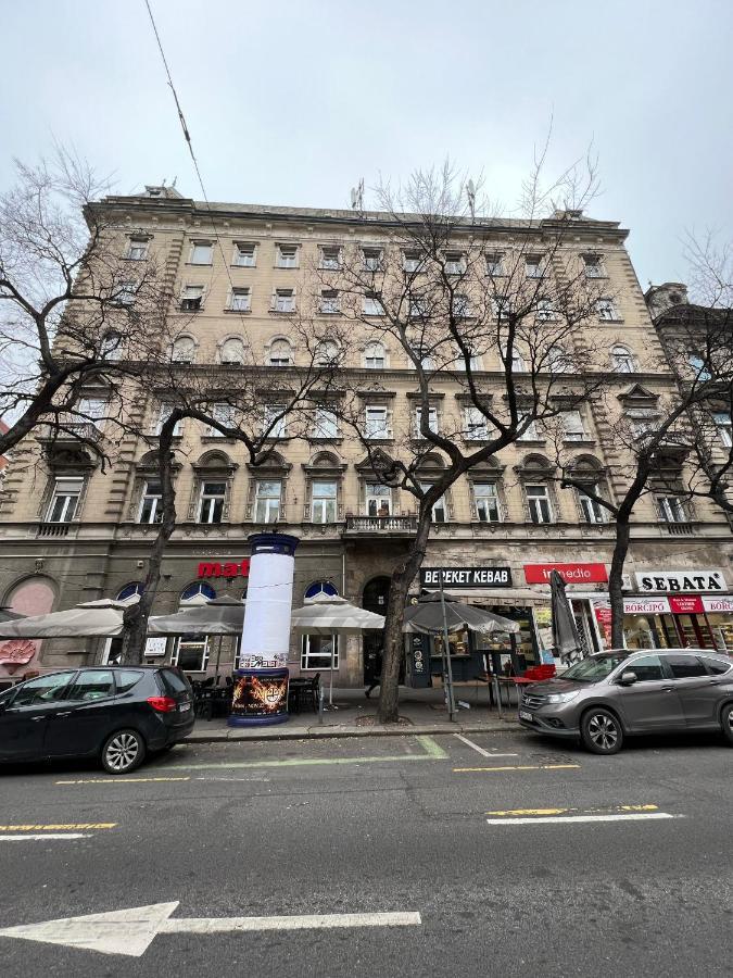 Luxury Apartment With Balcony Next To The New York Cafe Budapešť Exteriér fotografie